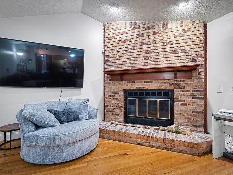 523 Princewood Dr — Photo 15