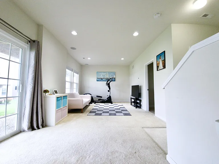111 Admiral Ln — Photo 24