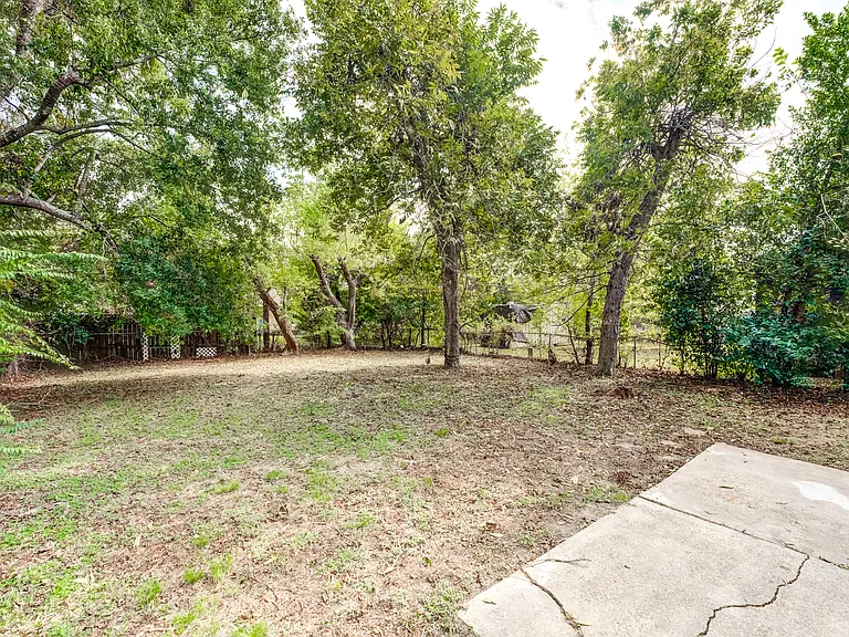 815 Roosevelt St — Photo 10