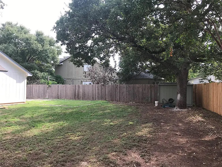 1103 Brookside Cv — Photo 7