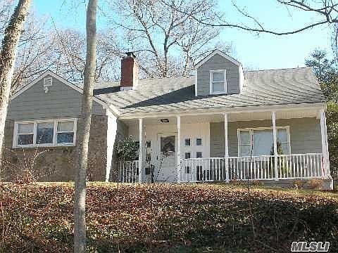 1st image of 101 Willis Ave