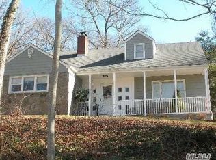 101 Willis Ave, Port Jefferson, NY 11777
