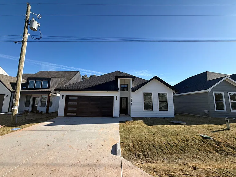 5707 Barkridge Dr — Photo 1