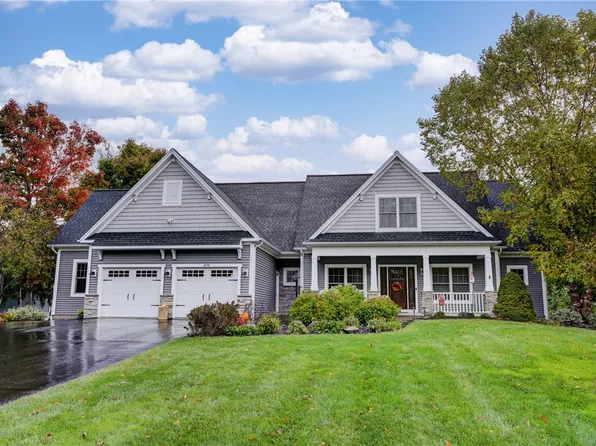 1478 Bushwood Cir, Webster, NY 14580