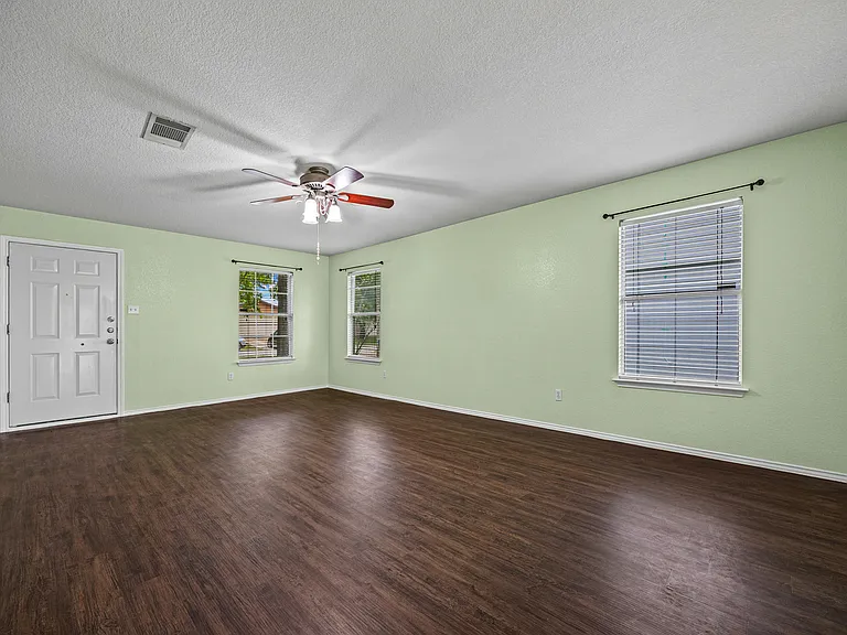 17305 Dashwood Creek Dr — Photo 11