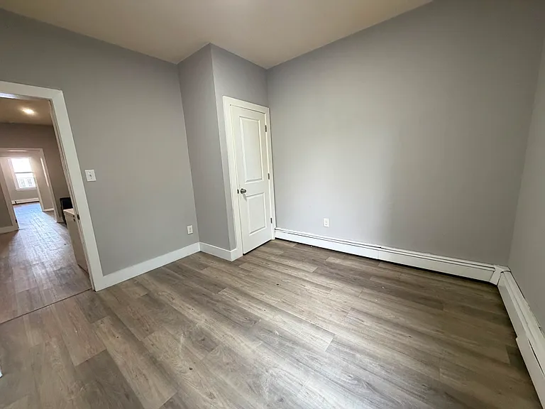 26 Andrew St #17E — Photo 8