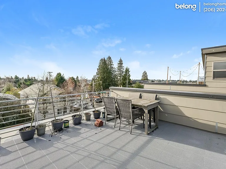 504 N 105th St — Photo 24