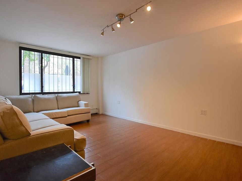 1st image of 305 Cherry St APT G1