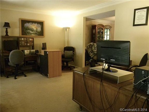 4th image of 1906 Biscoe Way Ln