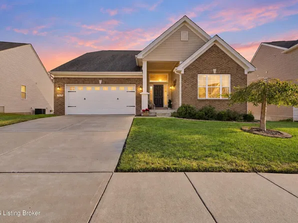 1079 Autumn Crest Ln, Louisville, KY 40245