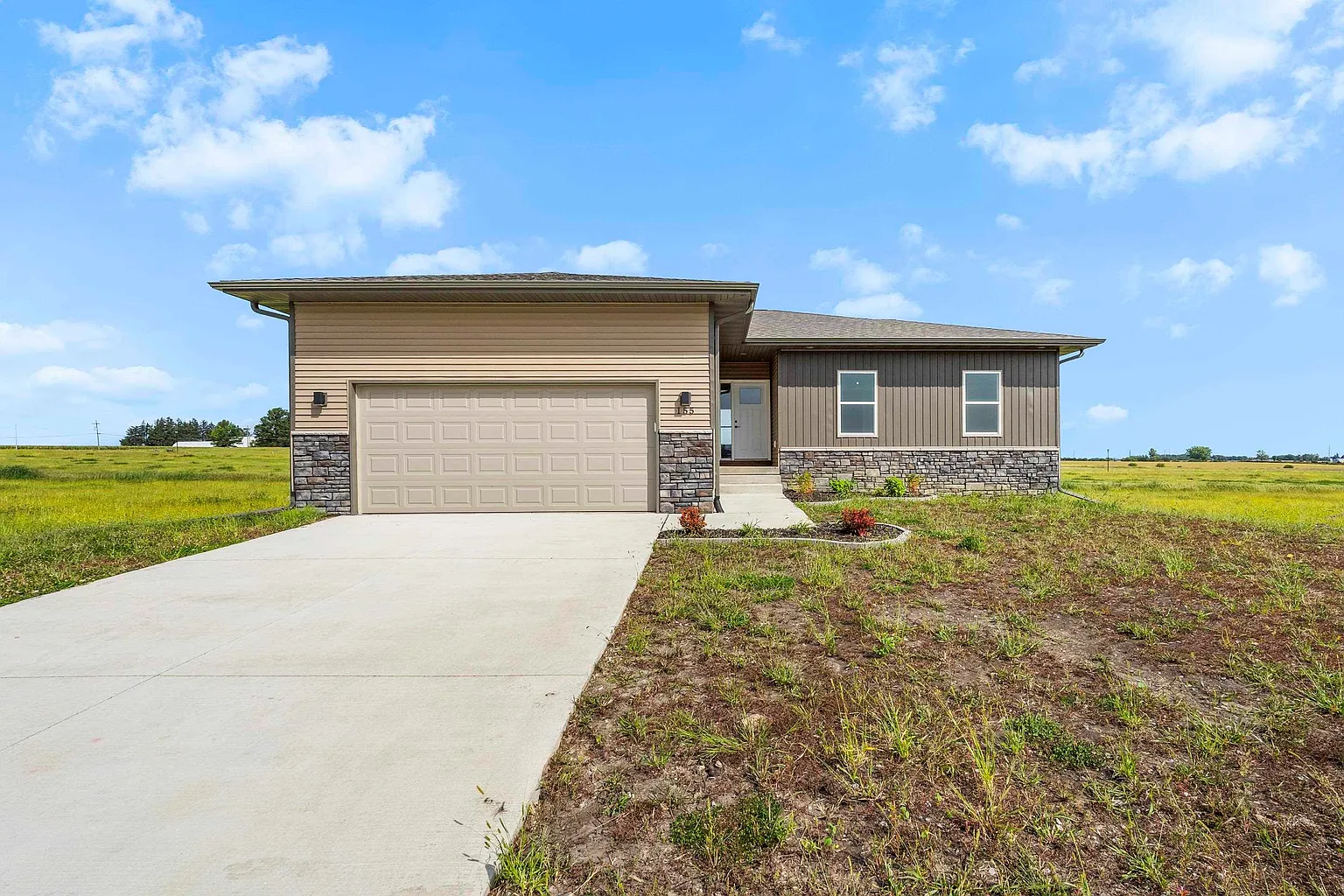 155 Paradise Blvd photo 1