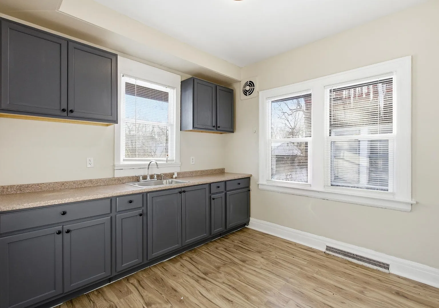 14952 E State Fair St — Photo 4