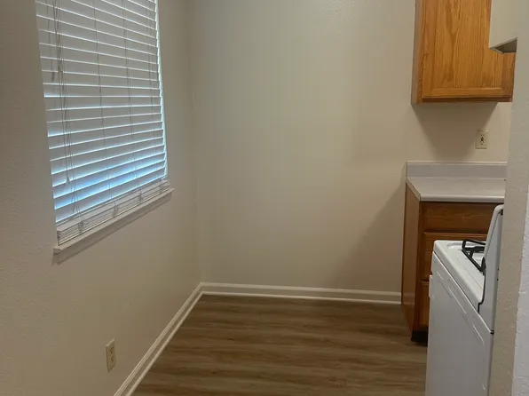 901 J St, Antioch, CA