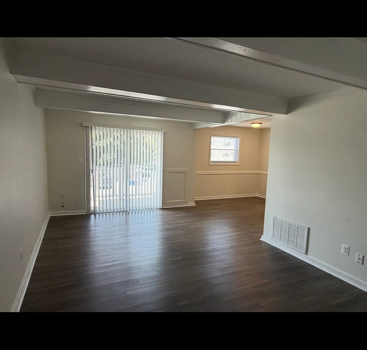 11 Warren Lodge Ct — Photo 3