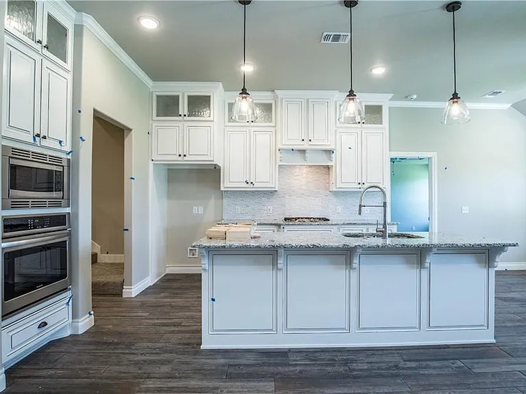 2609 Foxglove Ln — Photo 4
