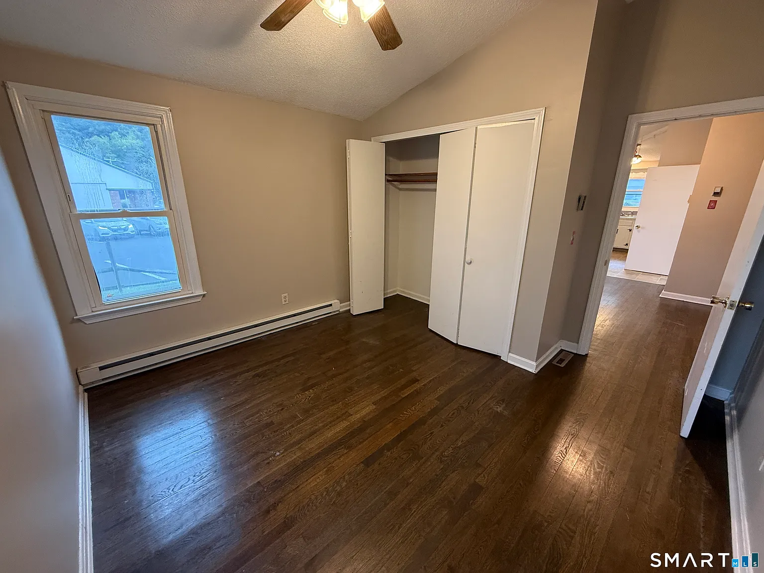 2 bed, 1.5 bath, 955 sqft, $2,000 — Photo 2