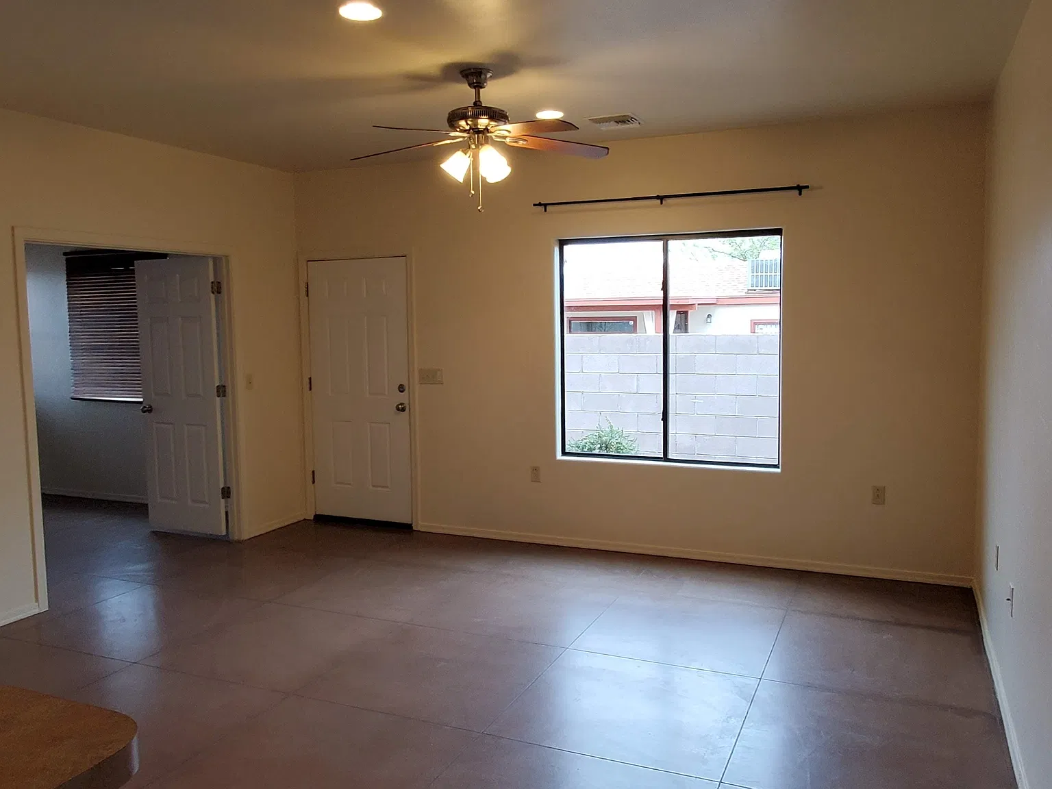 235 West Pastime Road - 2 — Photo 3