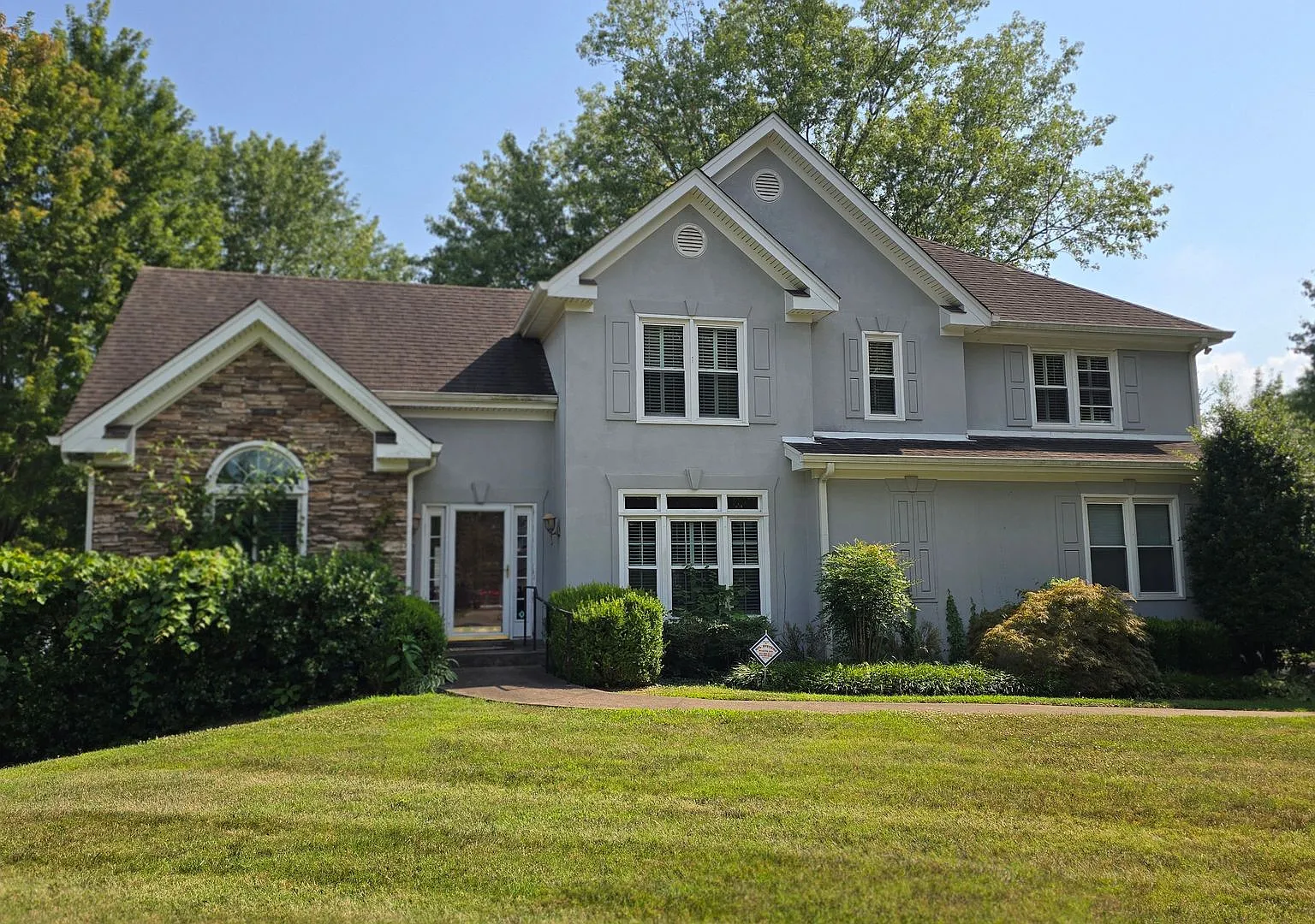 Rent Special - First full month FREE on 13 month lease — Photo 2