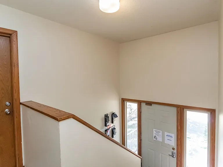 6061 2nd St NE — Photo 17