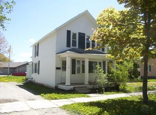 118 S East St, Cheboygan, MI 49721