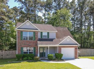 207 W Carrington Way, Jacksonville, NC 28546