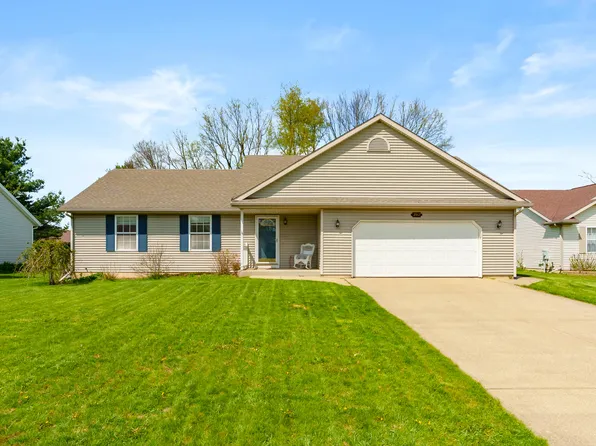 2912 Mandarin Grove Ln, Kalamazoo, MI 49004