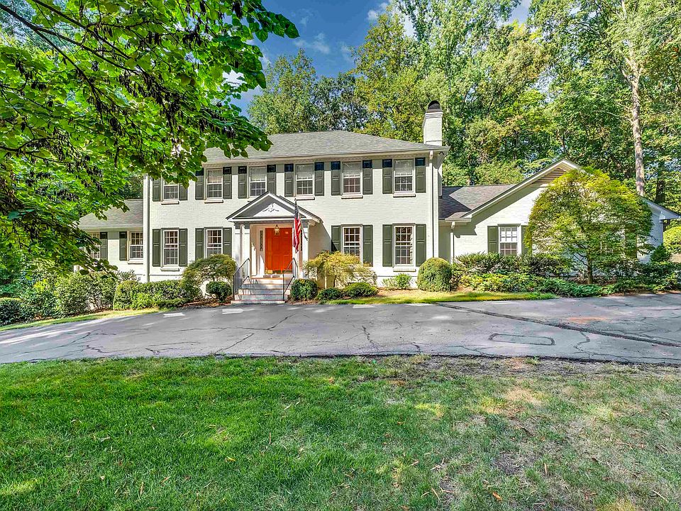 1st image of 128 Lomond Ln