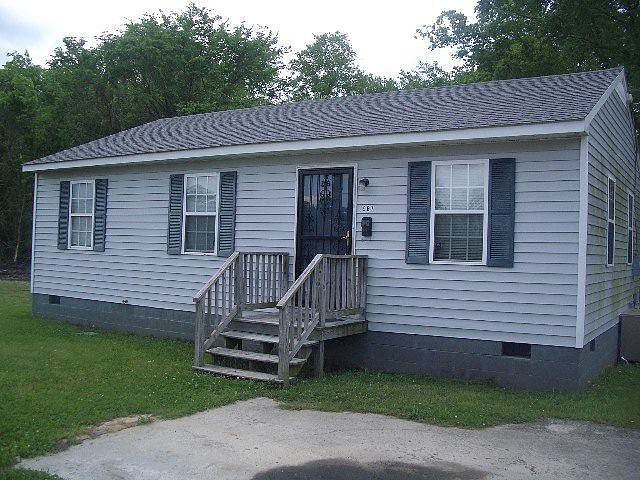 1st image of 567 Halifax St