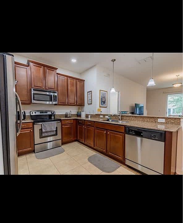 2nd image of 9154 Shepton St