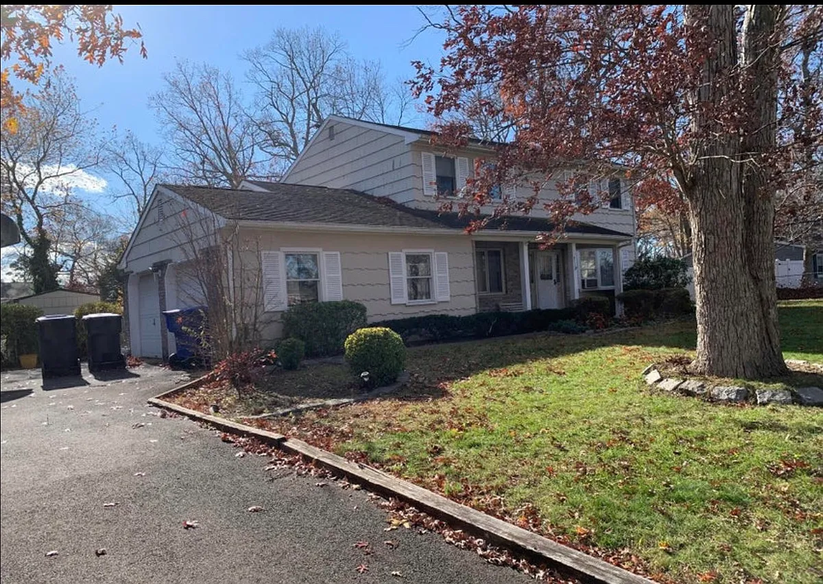 Building Photo - 321 Marc Dr