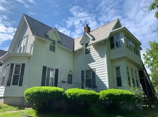 22 Edwards St, Southbridge, MA 01550