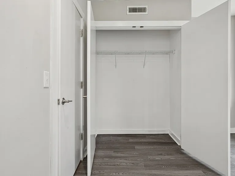 3044 Richmond St #7 — Photo 16