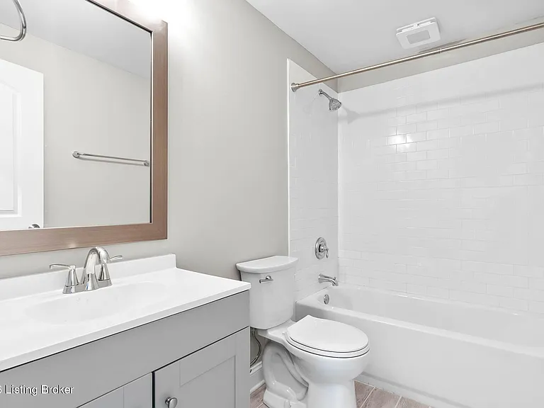 6204 Moonseed St — Photo 49