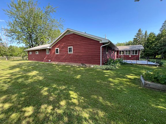 3rd image of 2904 State Highway 172 NW