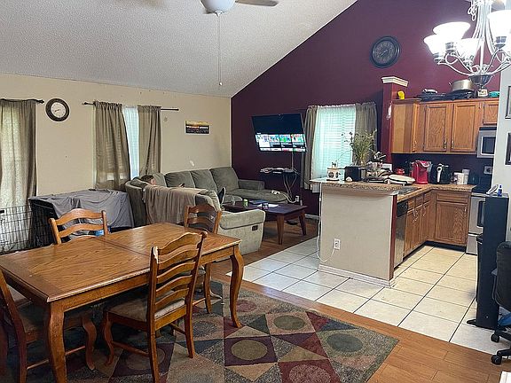 4th image of 2614 Peppermill Ct