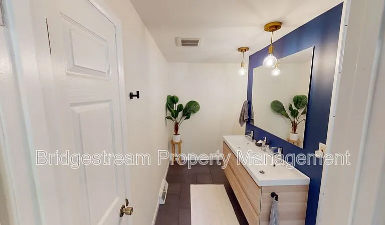 2125 Belloak Dr — Photo 15