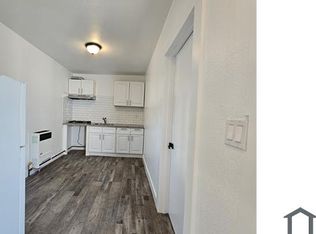 520 W 82nd St #524-3-4, Los Angeles, CA 90044