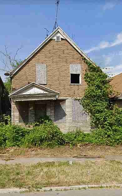 6315 Frontenac