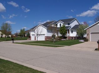 325 Landover Dr, Oregon, WI 53575