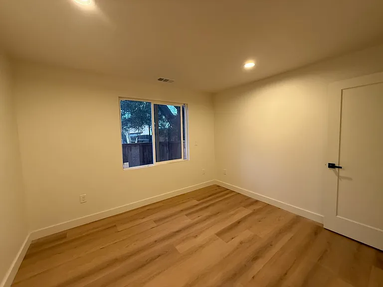 25 S 23rd St #2 — Photo 7