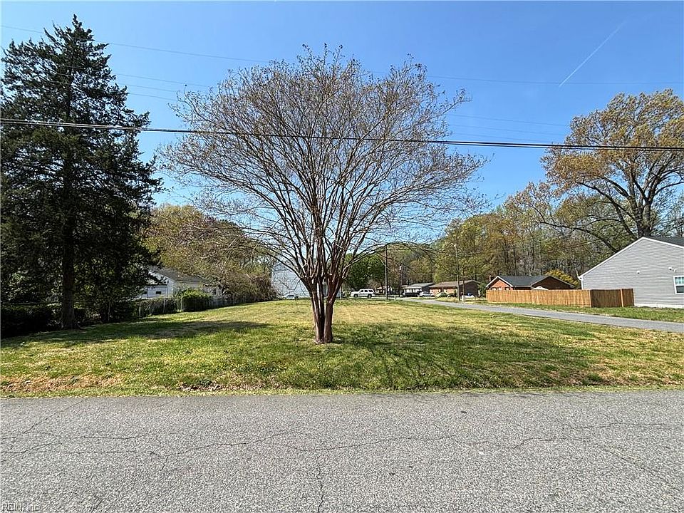 1st image of 832 Oklahoma Dr