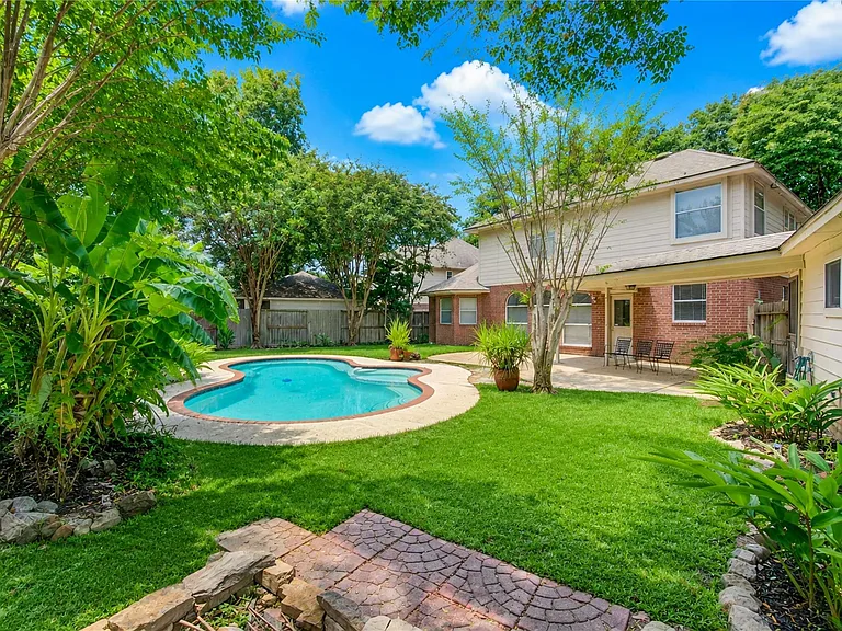 1107 Magnolia Woods Ct — Photo 39