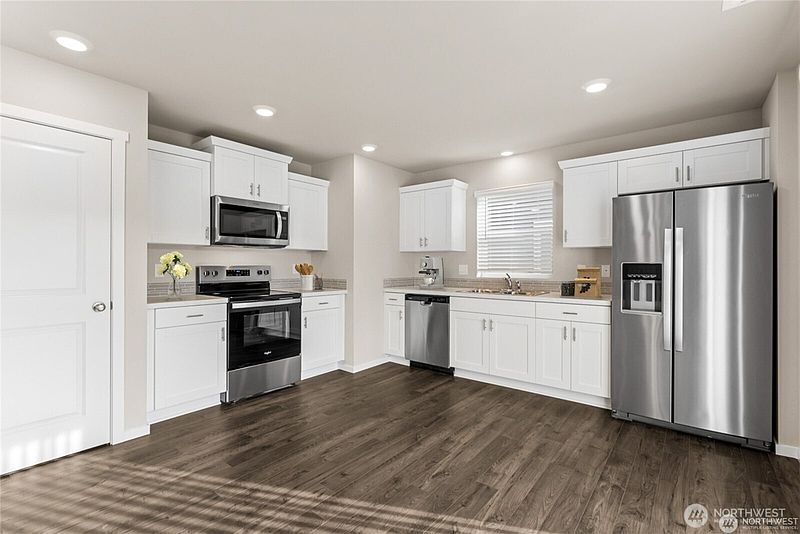 5th image of 5820 Ivanoff Lane SW #11
