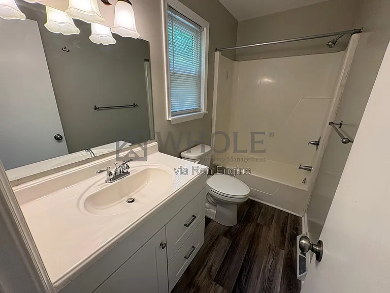 386 Wildwood Ct — Photo 7
