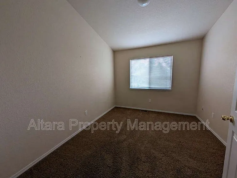 4848 Iron Horse Villas Point — Photo 9