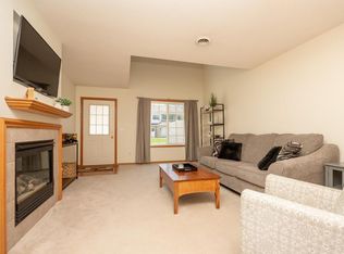 9277A Inland Ln N, Maple Grove, MN 55311