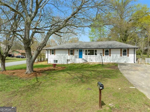 956 Laurel St, Morrow, GA 30260