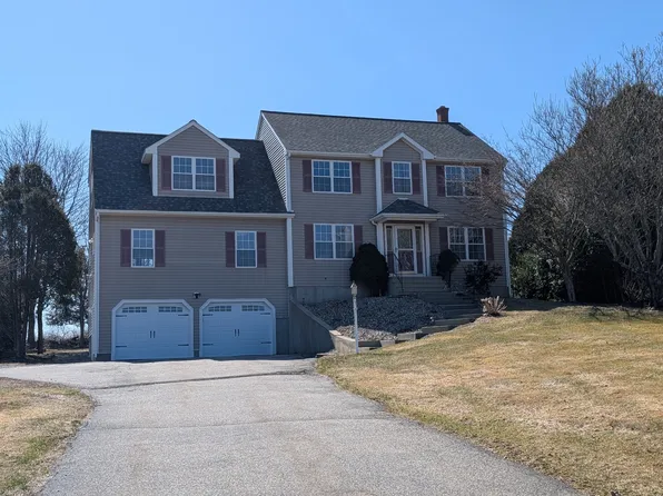 7 Margaret Circle, Pomfret, CT 06259