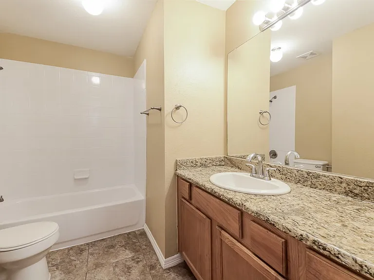 7103 London Fog Dr — Photo 15