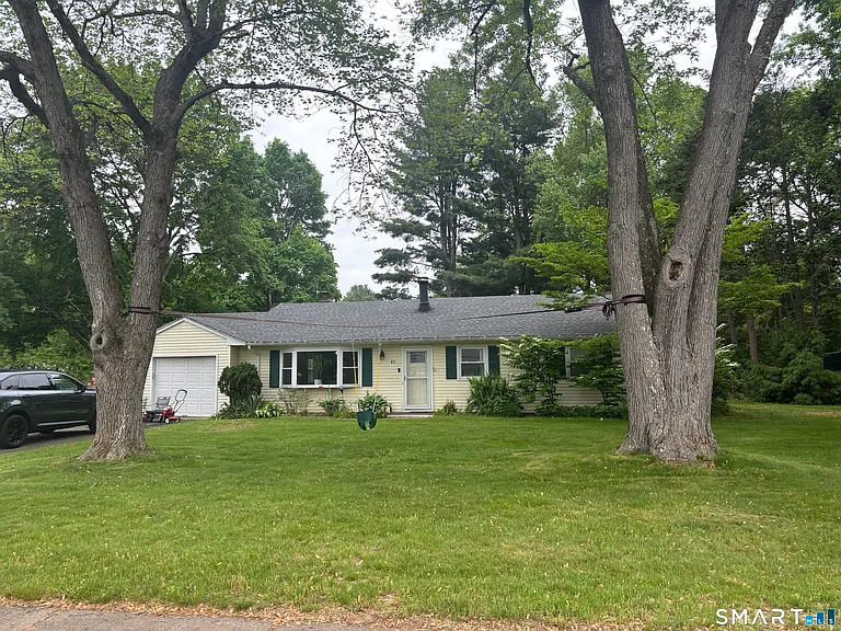 45 Sherman Rd — Photo 2